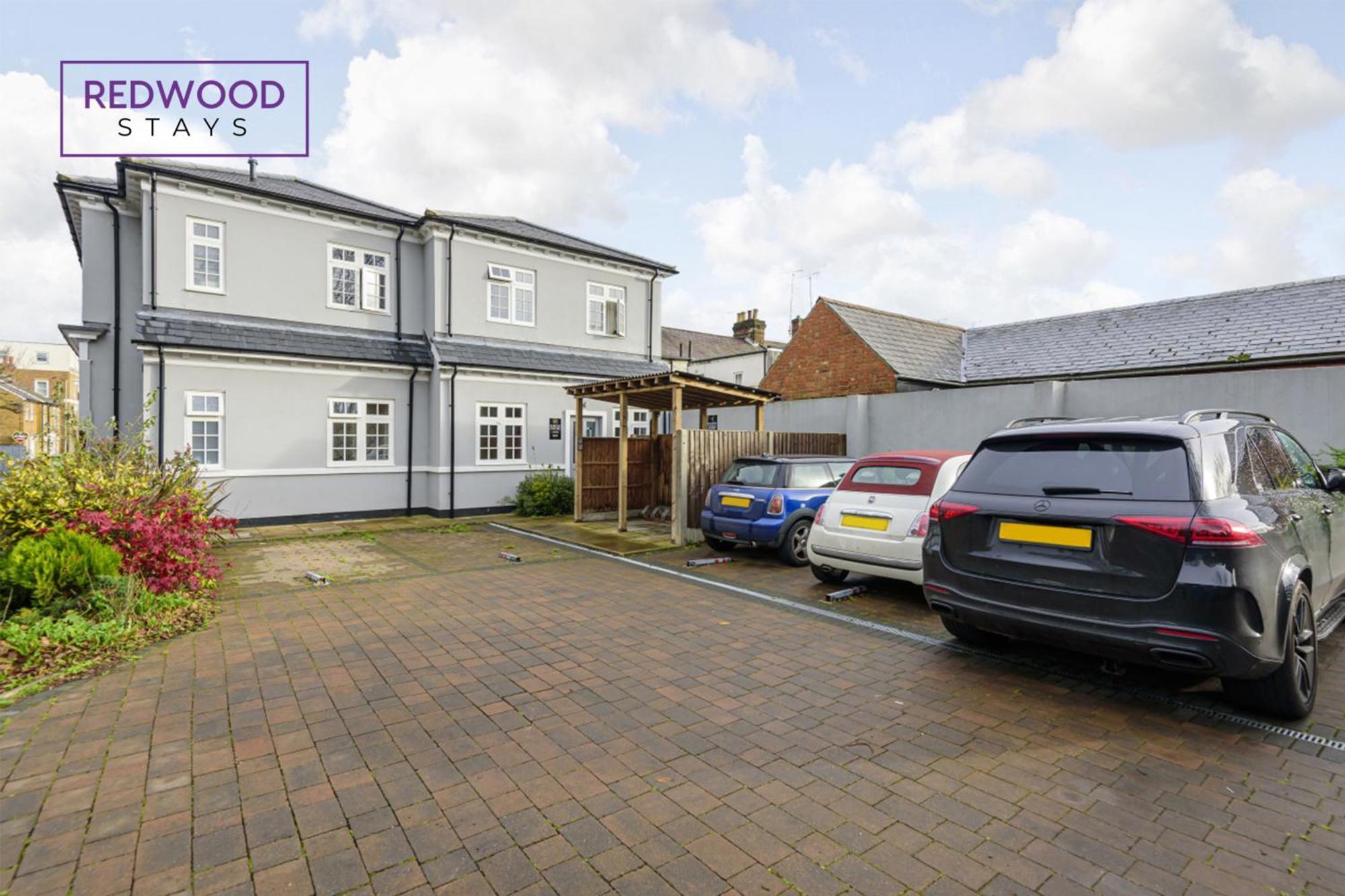 1 Bed 1 Bath Town Center Apartments For Corporates & Contractors, Wifi, Netflix And Parking On Selected Units By Redwood Stays Aldershot Exterior foto