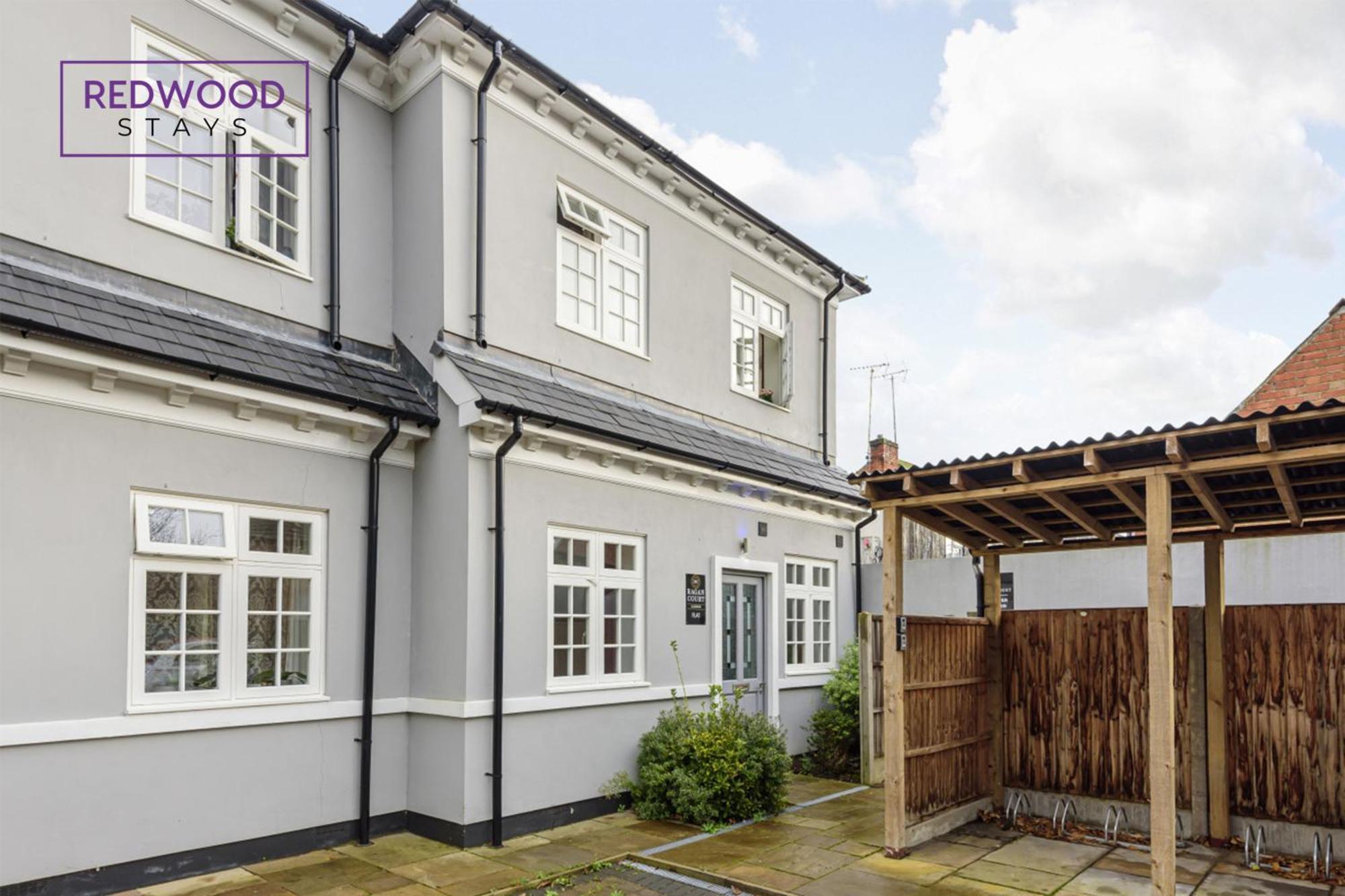 1 Bed 1 Bath Town Center Apartments For Corporates & Contractors, Wifi, Netflix And Parking On Selected Units By Redwood Stays Aldershot Exterior foto